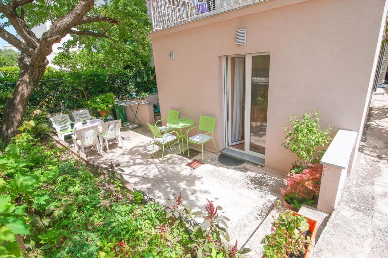 Studio Laura-Spacious Studio On The Main Beach Makarska Exterior foto