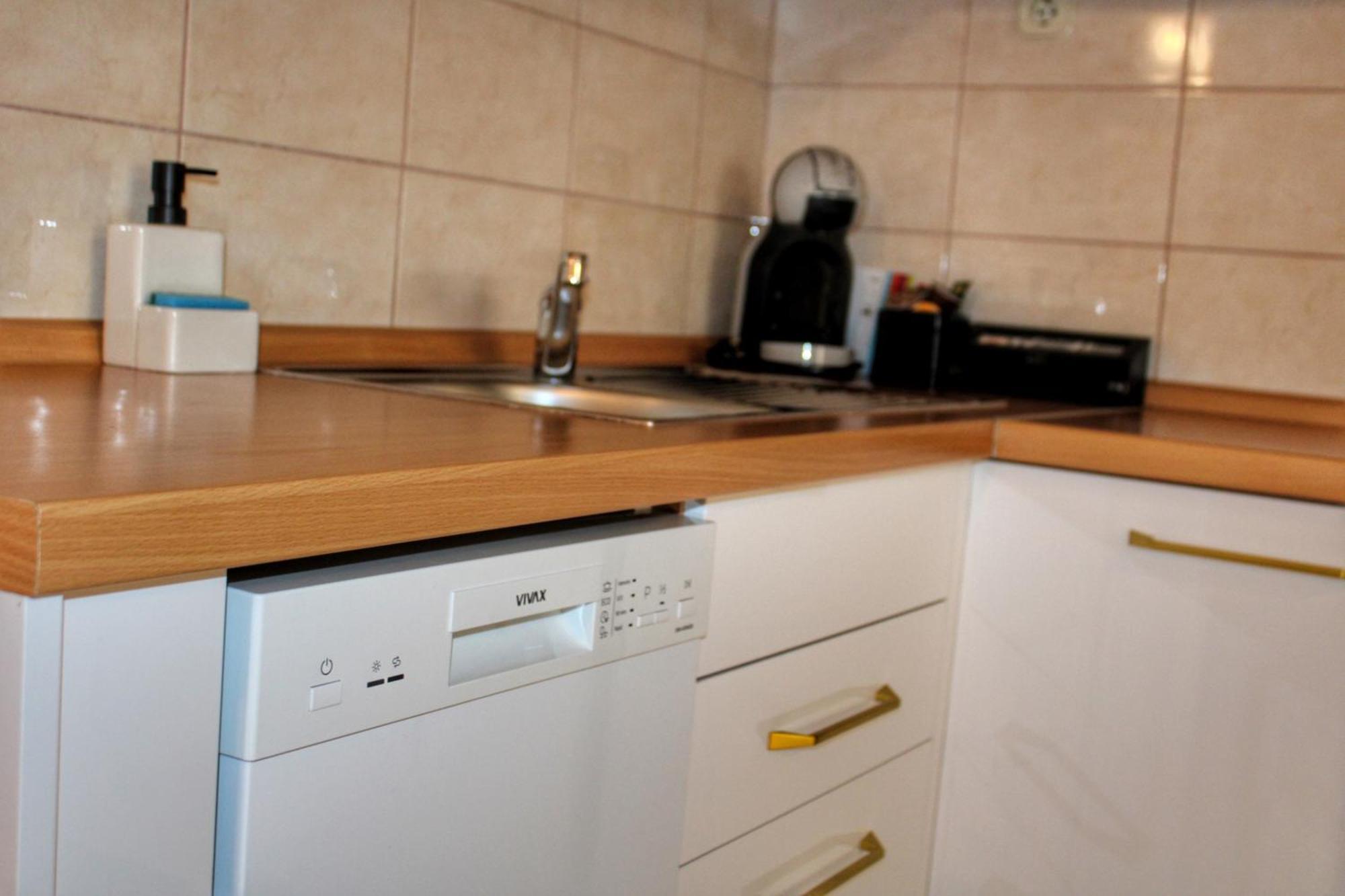 Studio Laura-Spacious Studio On The Main Beach Makarska Exterior foto